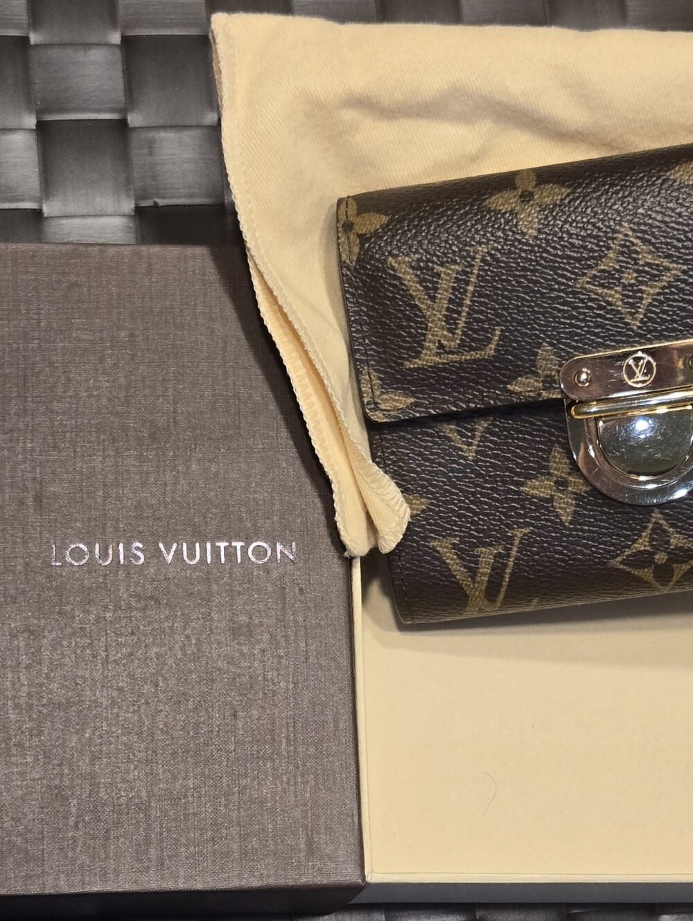 Louis Vuitton Koala Portefeuille Monogram Brown Wallet - Picture 5 of 16